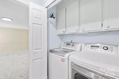 7528 Red Oak Lane, Charlotte, NC 28226 - Photo 13