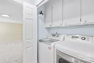 7528 Red Oak Ln, Charlotte, NC 28226 - Photo 13