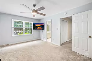 7528 Red Oak Ln, Charlotte, NC 28226 - Photo 23