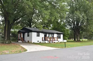 706 McIntyre St, Monroe, NC 28110 - Photo 19
