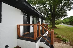 706 McIntyre St, Monroe, NC 28110 - Photo 3