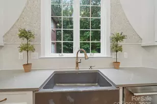 4644 Snow Dr, Harrisburg, NC 28075 - Photo 9