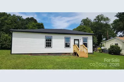 306 E Ratchford Avenue, Gastonia, NC 28054 - Photo 1