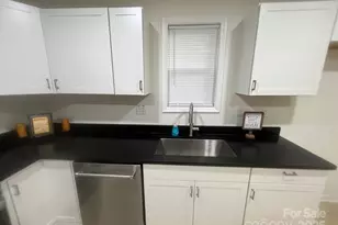 39 E White St, Chester, SC 29706 - Photo 7