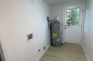 39 E White St, Chester, SC 29706 - Photo 21