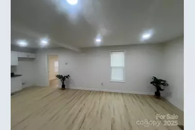 39 E White Street, Chester, SC 29706 - Photo 3