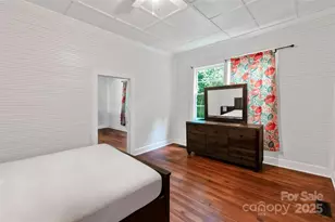 208 S Ransom St, Gastonia, NC 28052 - Photo 9