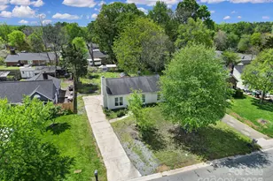 8520 Mission Hills Rd, Charlotte, NC 28227 - Photo 3