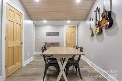 22 Moore Circle, Black Mountain, NC 28711 - Photo 5