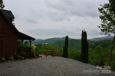 394 Hummingbird Lane, Elk Park, NC 28622 - Photo 7