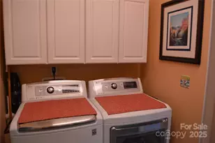 394 Hummingbird Ln, Elk Park, NC 28622 - Photo 21