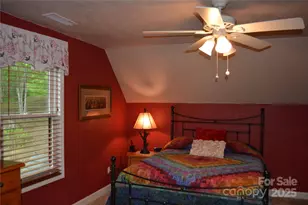 394 Hummingbird Ln, Elk Park, NC 28622 - Photo 35