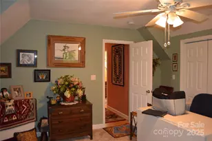 394 Hummingbird Ln, Elk Park, NC 28622 - Photo 39