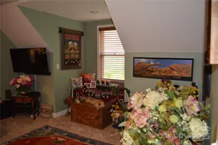 394 Hummingbird Ln, Elk Park, NC 28622 - Photo 41