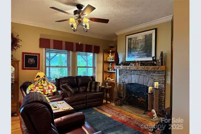 394 Hummingbird Lane, Elk Park, NC 28622 - Photo 13