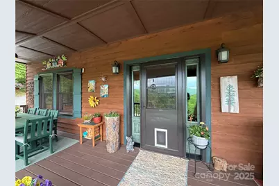 394 Hummingbird Lane, Elk Park, NC 28622 - Photo 5