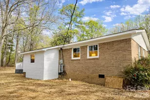 2201 Airdale Rd, Lancaster, SC 29720 - Photo 3