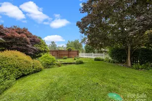 107 Edgehill Rd, Hendersonville, NC 28739 - Photo 17