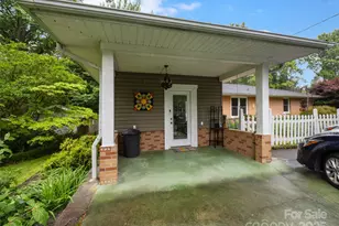 107 Edgehill Rd, Hendersonville, NC 28739 - Photo 15