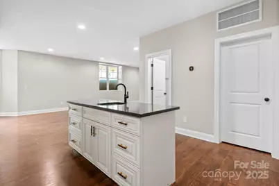 4015 Randolph Road, Charlotte, NC 28211 - Photo 33