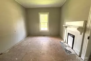 235 Jefferson Street E, York, SC 29745 - Photo 7