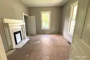 235 Jefferson Street E, York, SC 29745 - Photo 3