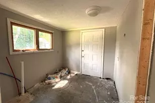 235 Jefferson Street E, York, SC 29745 - Photo 13