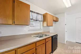 3420 Kentucky Ave, Charlotte, NC 28216 - Photo 7