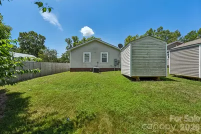 3420 Kentucky Avenue, Charlotte, NC 28216 - Photo 11