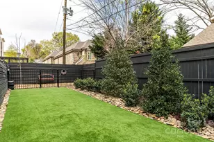 2426 Vail Ave, Charlotte, NC 28207 - Photo 29