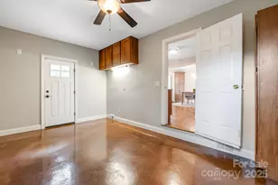 19 Albemarle Rd, Asheville, NC 28801 - Photo 17