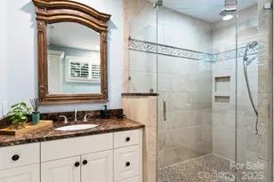 2100 Chesterfield Ave, Charlotte, NC 28205 - Photo 25