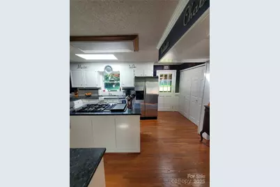 2104 Farmbrook Drive, Statesville, NC 28625 - Photo 9