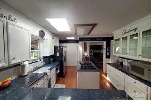 2104 Farmbrook Dr, Statesville, NC 28625 - Photo 13