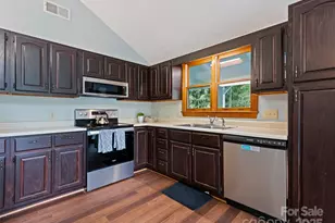 848 Eagles Ridge Rd, Sylva, NC 28779 - Photo 7