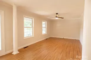 35 Sydney Ln, Asheville, NC 28806 - Photo 9