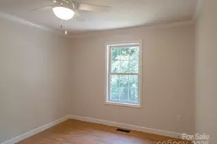 35 Sydney Ln, Asheville, NC 28806 - Photo 23