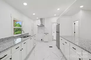 431 Pole Miller Ext, Brevard, NC 28712 - Photo 3