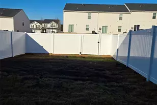 2026 Talbert Ct, Charlotte, NC 28214 - Photo 19