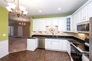 8538 Highland Glen Dr, Charlotte, NC 28269 - Photo 9