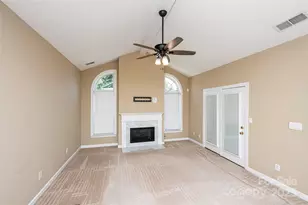 8538 Highland Glen Dr, Charlotte, NC 28269 - Photo 11