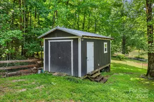 37 Poplar Dr, Rosman, NC 28772 - Photo 29