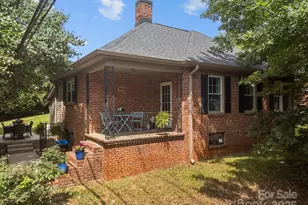 2 Enka Orchard St, Candler, NC 28715 - Photo 1