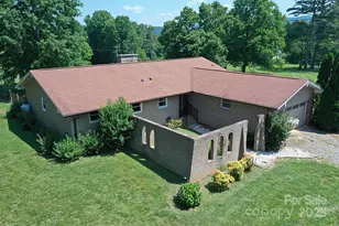 157 Blackberry Ln, Taylorsville, NC 28681 - Photo 3