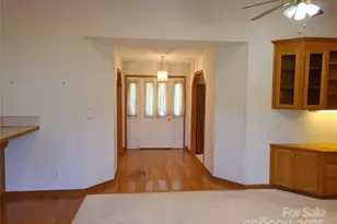 110 Kimberly Ln, Kings Mountain, NC 28086 - Photo 5