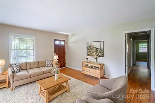 823 Yuma St, Charlotte, NC 28213 - Photo 3