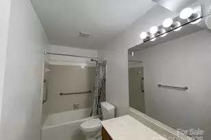 5864 Harris Grove Ln, Charlotte, NC 28212 - Photo 11