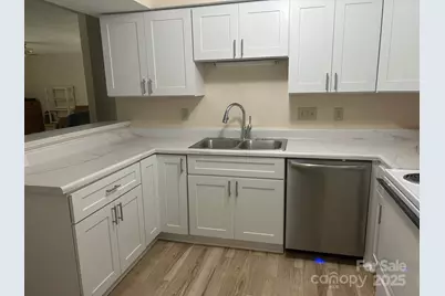 5864 Harris Grove Lane, Charlotte, NC 28212 - Photo 5