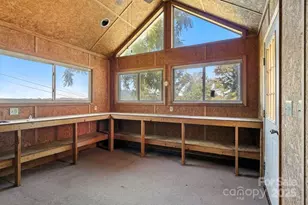 324 Whispering Hills Dr, Hendersonville, NC 28792 - Photo 9