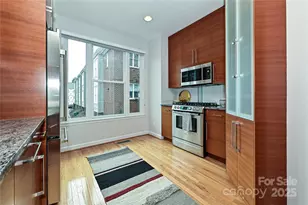 333 W 7th St, Charlotte, NC 28202 - Photo 9